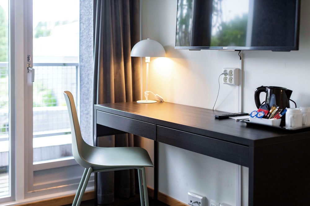 Room - Photo 4