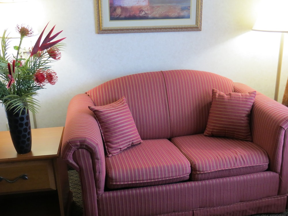 Standard Room, 2 Queen Beds, Non Smoking - Photo 2