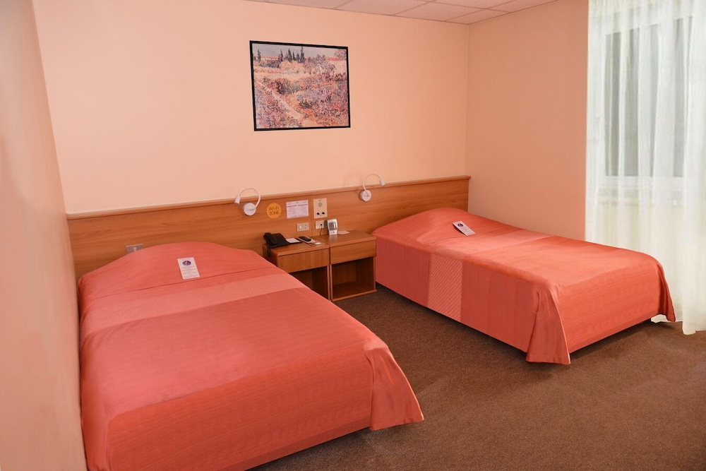Standard Twin Room photo 1