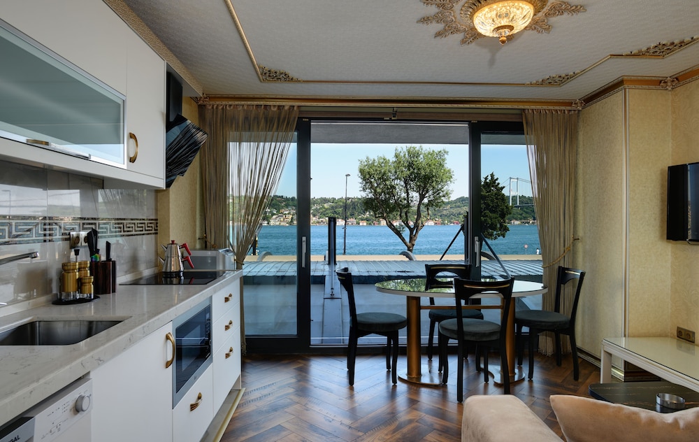 Panoramic Suite, 1 Bedroom, Sea View photo 3