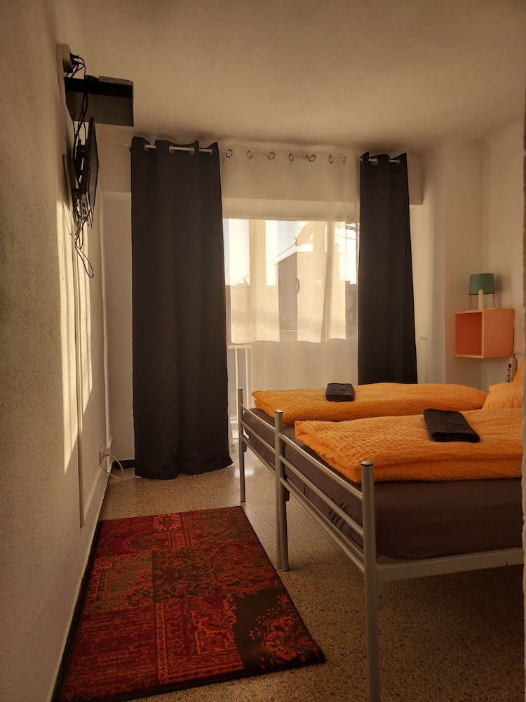 Basic Double or Twin Room, 2 Twin Beds, Pool View