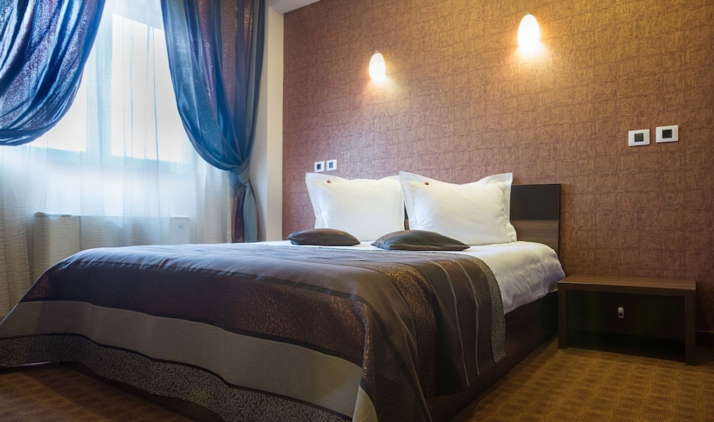 Superior Double Room - Photo 8