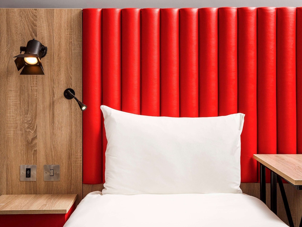 Room, 2 Twin Beds (The Duet) photo 2