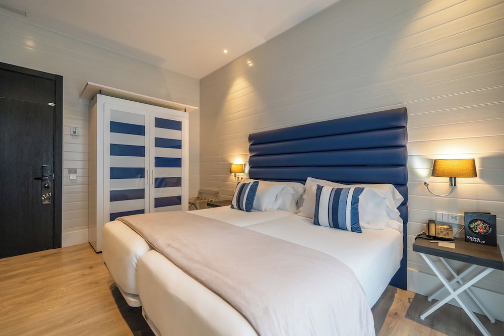 Premium Room - Photo 3