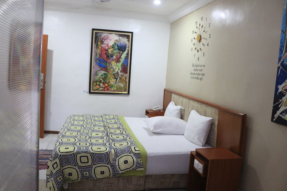 Executive Suite, 1 Queen Bed, Non Smoking photo 2