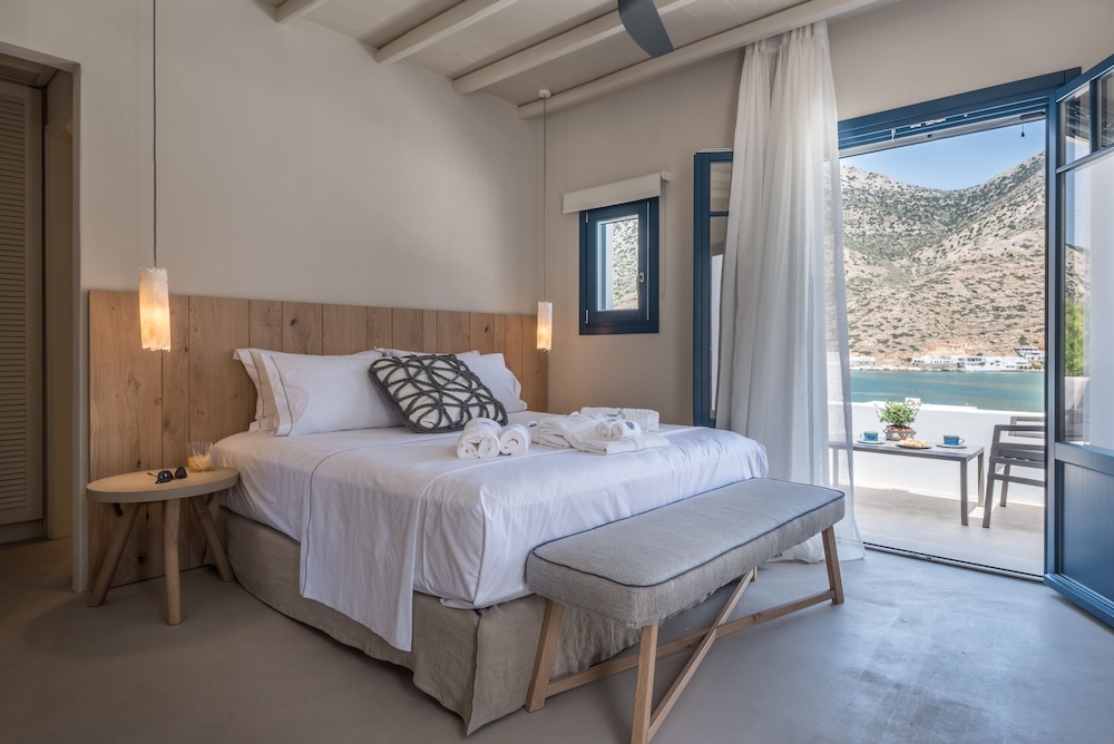 Double / Twin Room with Sea View