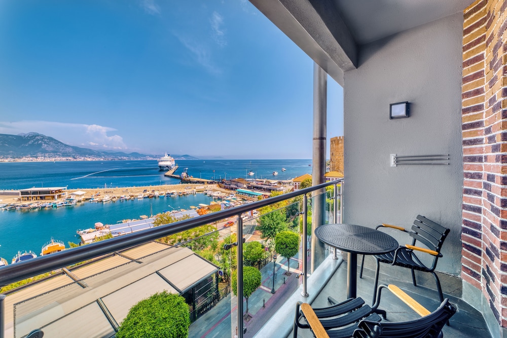 Standard Room Sea View - Photo 13