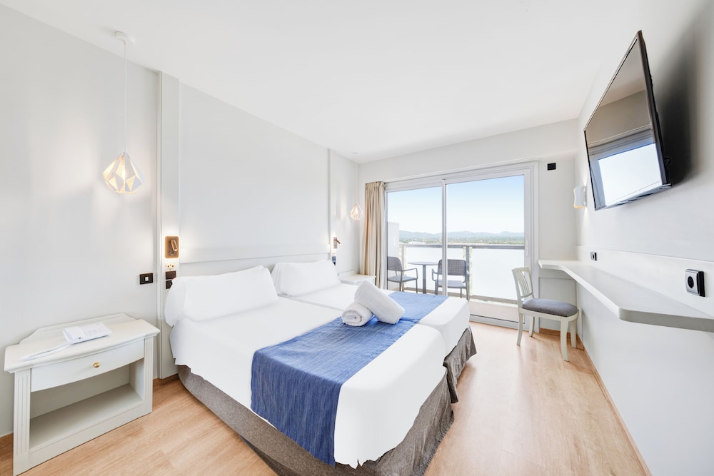 Standard Double Room, Balcony - Photo 1