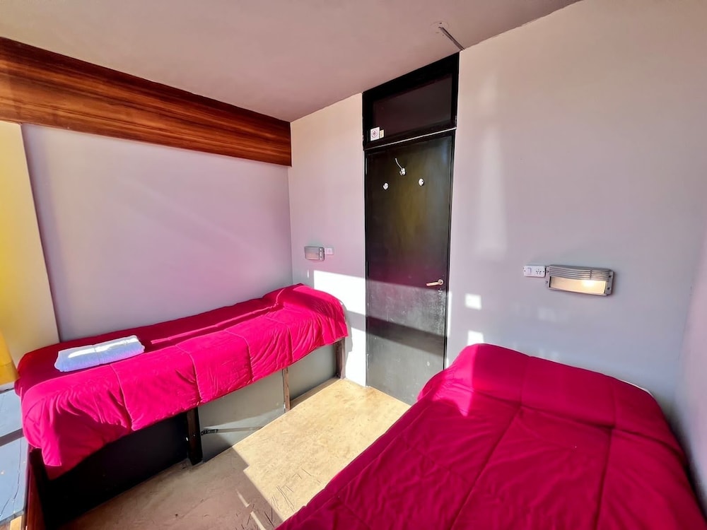 Economy Double Room, 1 Queen Bed, Partial Lake View photo 2