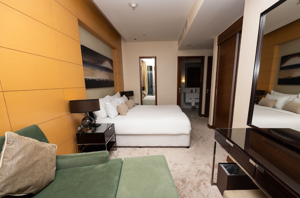 Exquisite One-Bedroom Apartment (Dubai Mall) photo 1