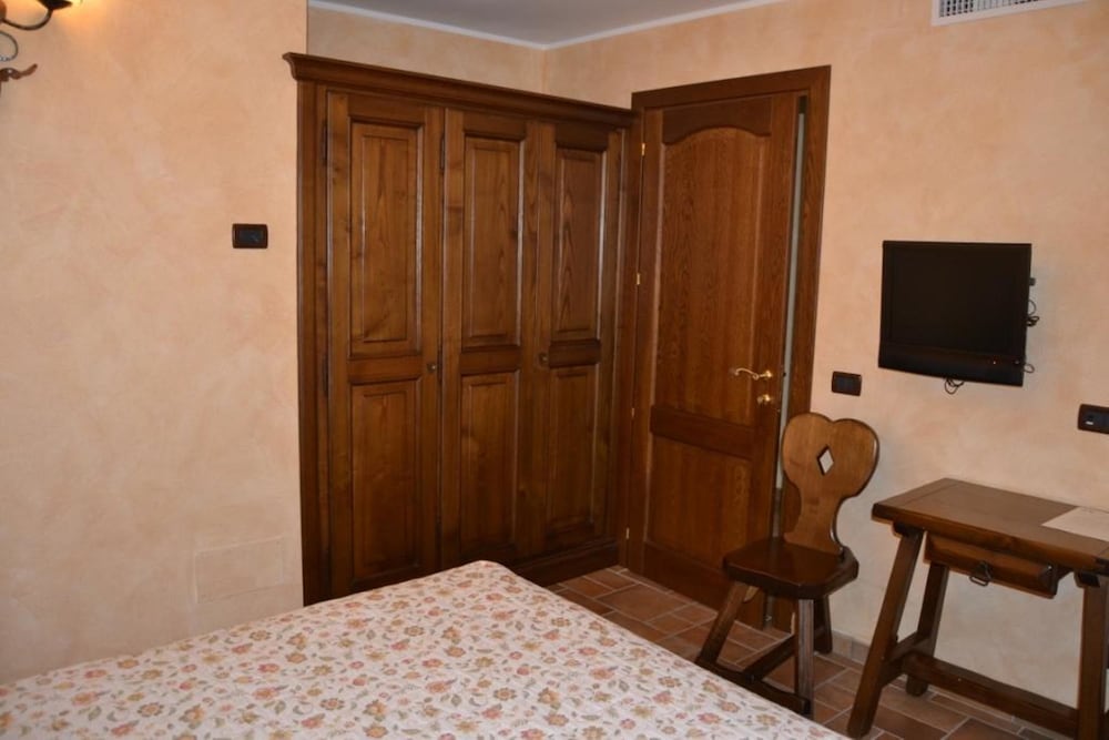 Standard Double Room photo 1