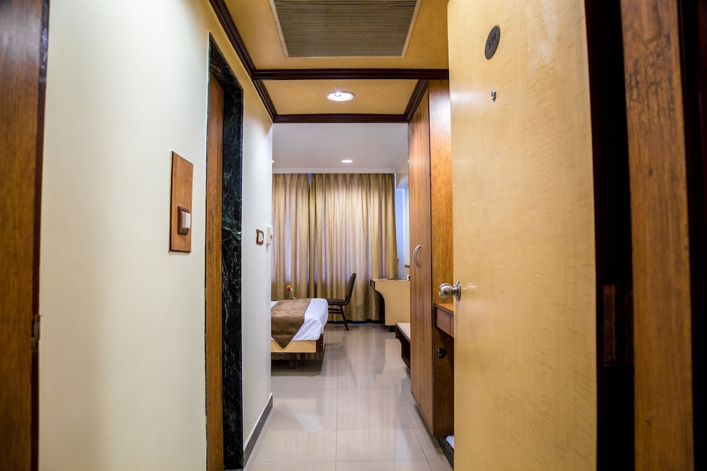 Super Deluxe Room - Photo 2