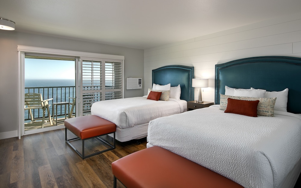 Signature Room, 2 Queen Beds, Oceanfront