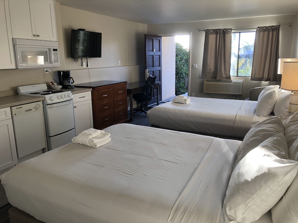 Double Room, Kitchenette