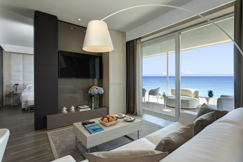 Suite (Prestige)