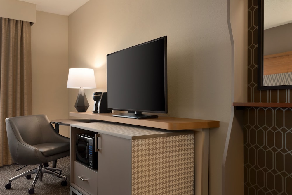 Standard Room, 1 King Bed (Leisure) - Photo 1