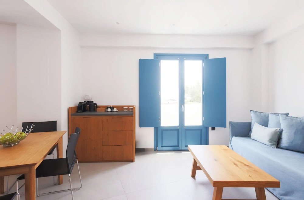Comfort Room (Courtyard | Family) - Photo 7