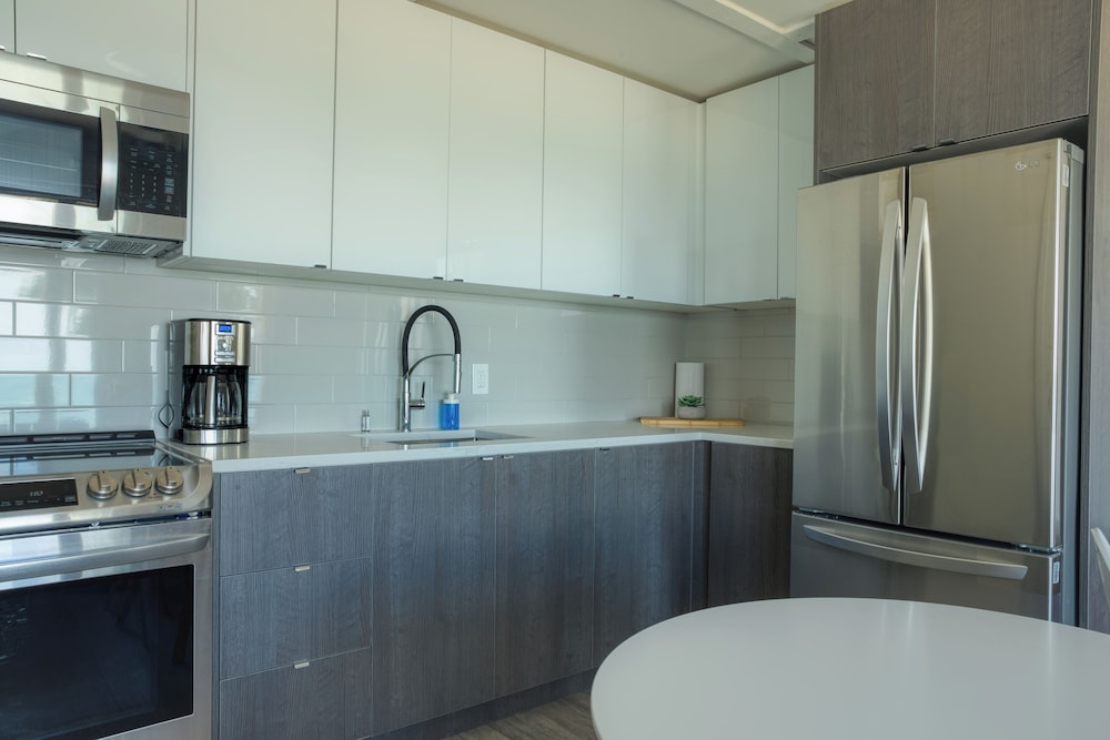 Townhome Suite 206 - Ground Floor - Photo 6