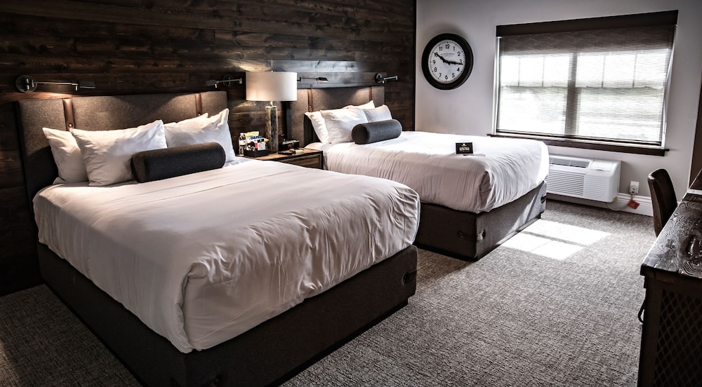Traditional Room, 2 Queen Beds