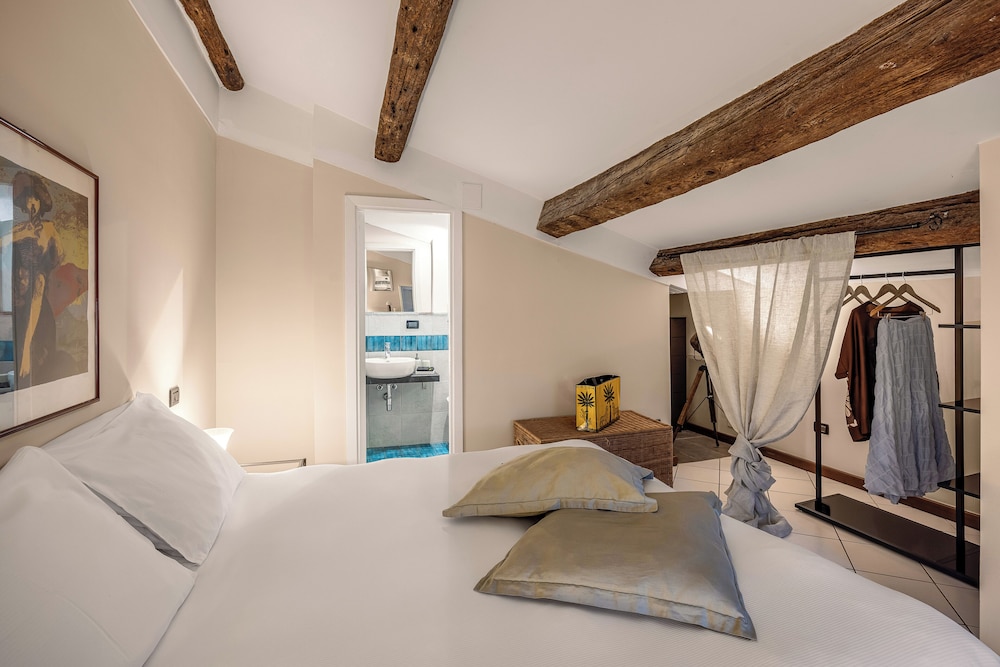 Quadruple Room photo 3