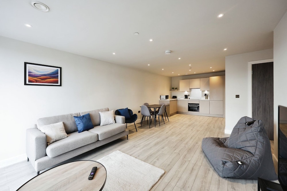 Apartment photo 1