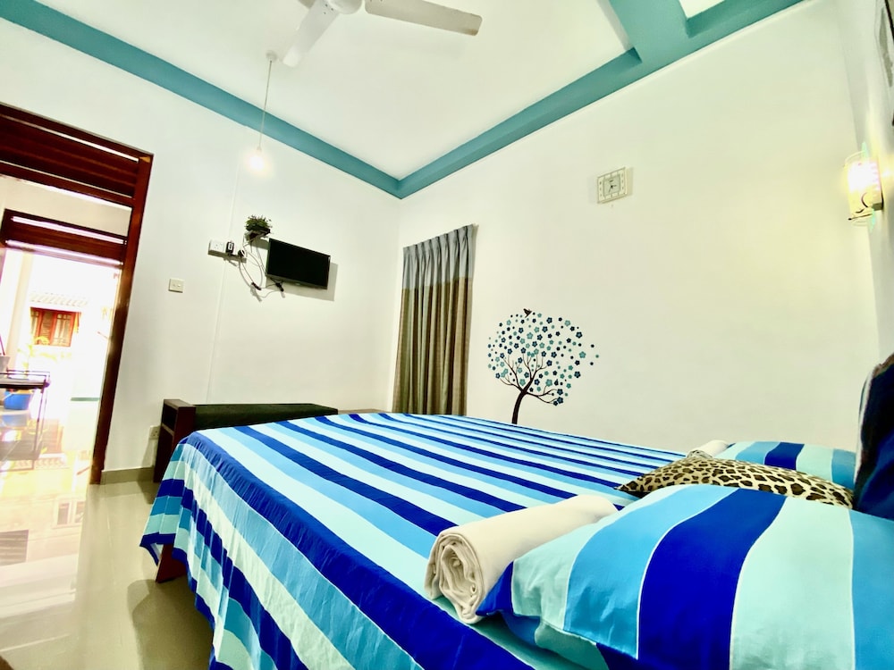 Deluxe Double Room, 1 King Bed, Non Smoking photo 3
