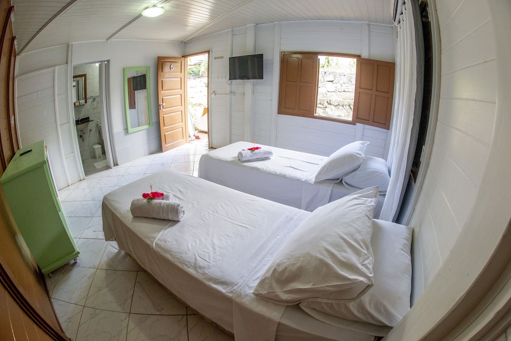 Standard Double Room - Photo 8