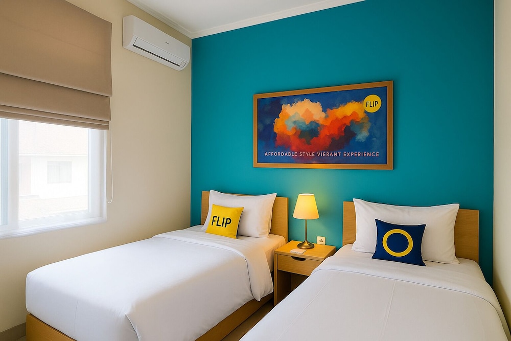 Flip Twin Room