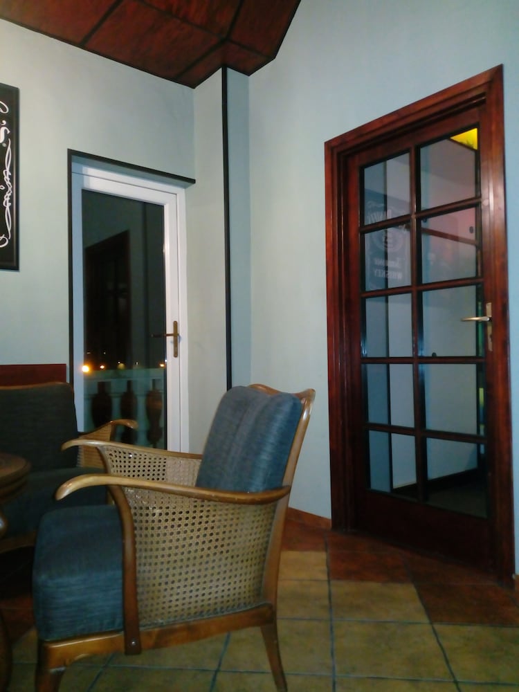 Grand Triple Room photo 2