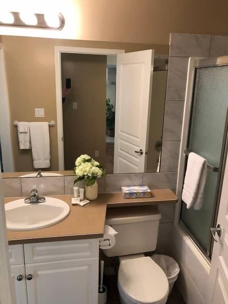 Luxury Condo, 2 Bedrooms (U401) photo 2