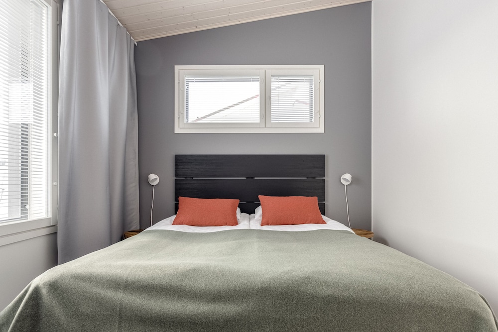 Duplex, 2 Bedrooms, Sauna, Annex Building photo 2