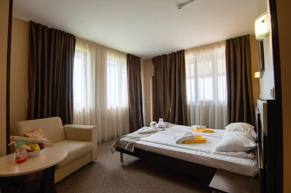 Standard Double Room Single Use photo 1