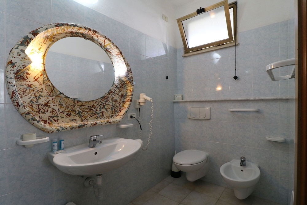 Classic Quadruple Room