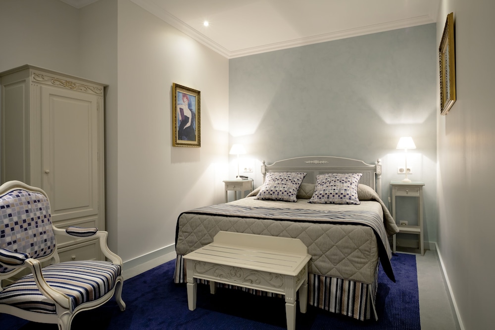 Superior Double or Twin Room - Photo 4
