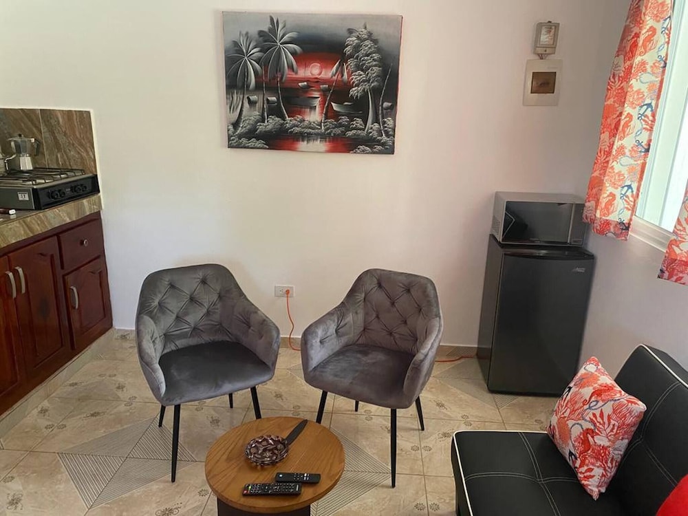 Apartment, 1 Bedroom, Smoking, Patio photo 1