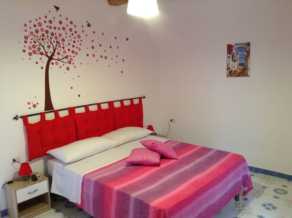 Basic Triple Room photo 2