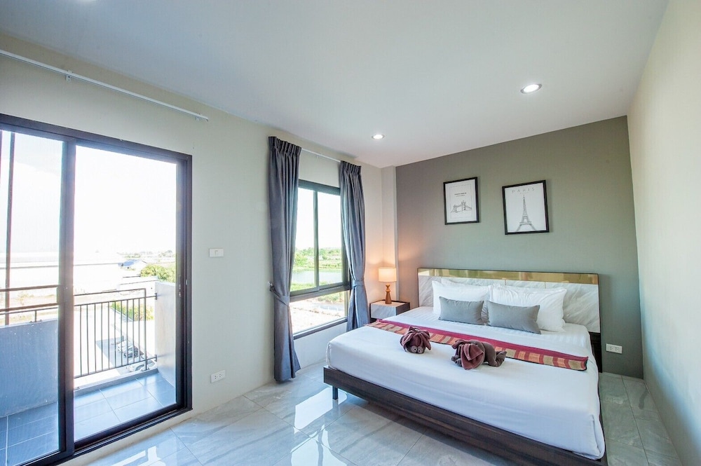 Parkside Superior Double Bed - Photo 7
