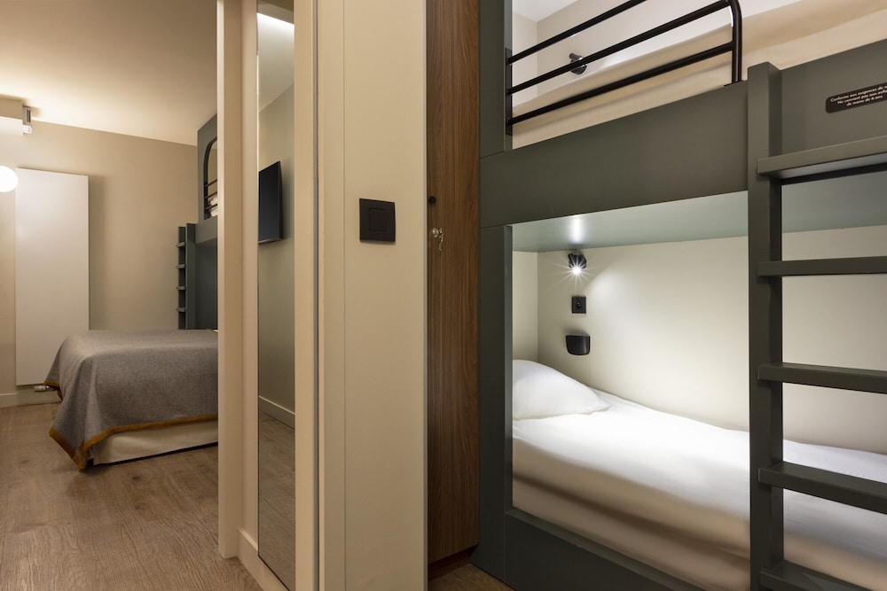 Family Quadruple Room photo 1