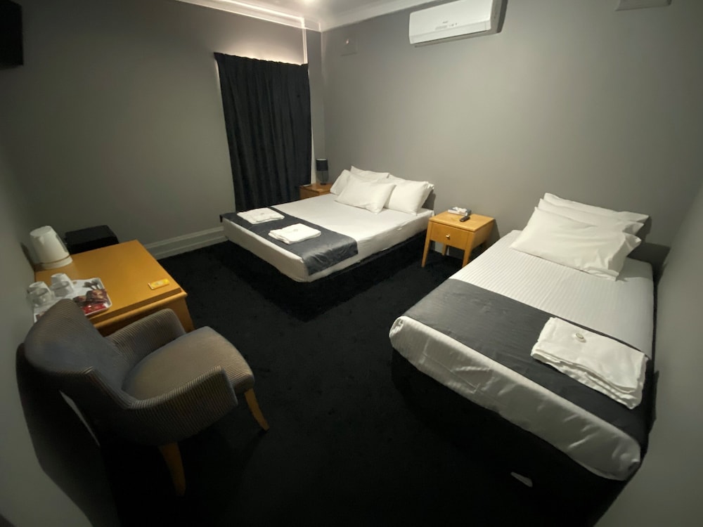 Twin Room with Shared Facilities photo 1