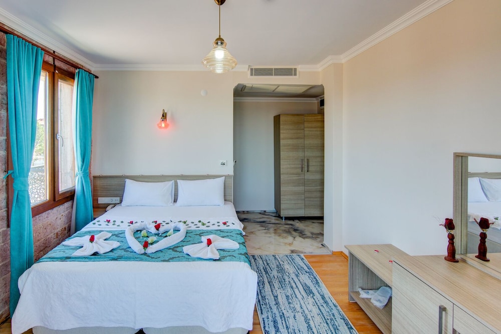 Standard Room photo 2