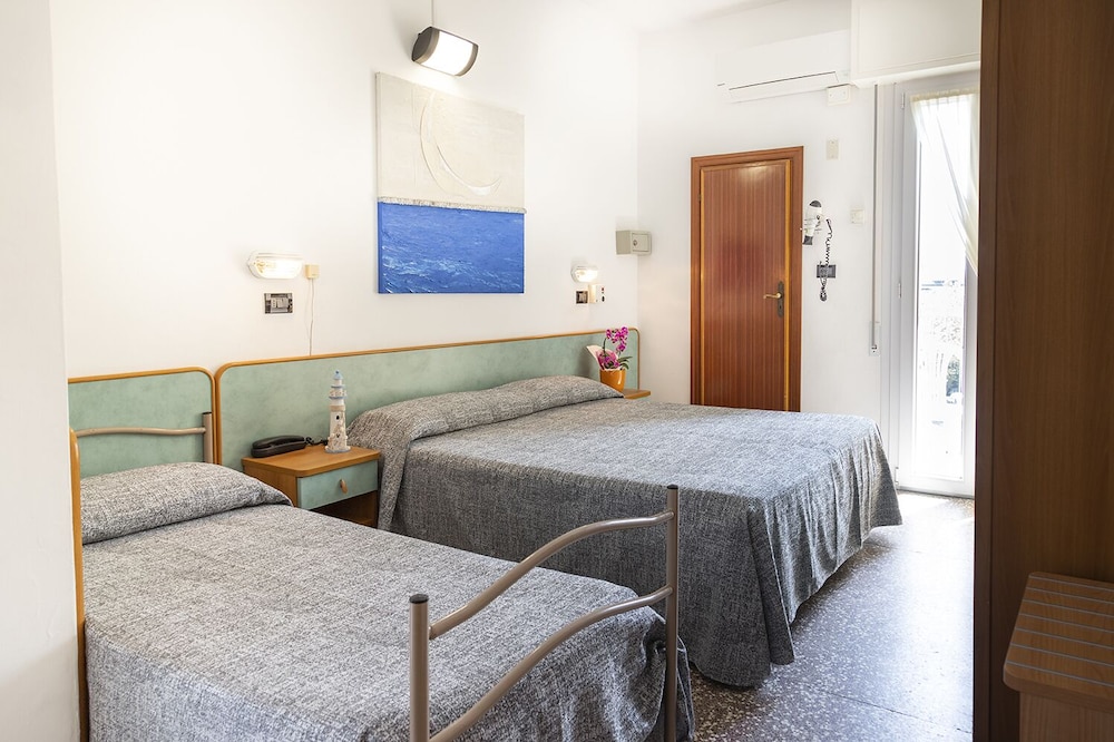 Standard Room, 2 Twin Beds