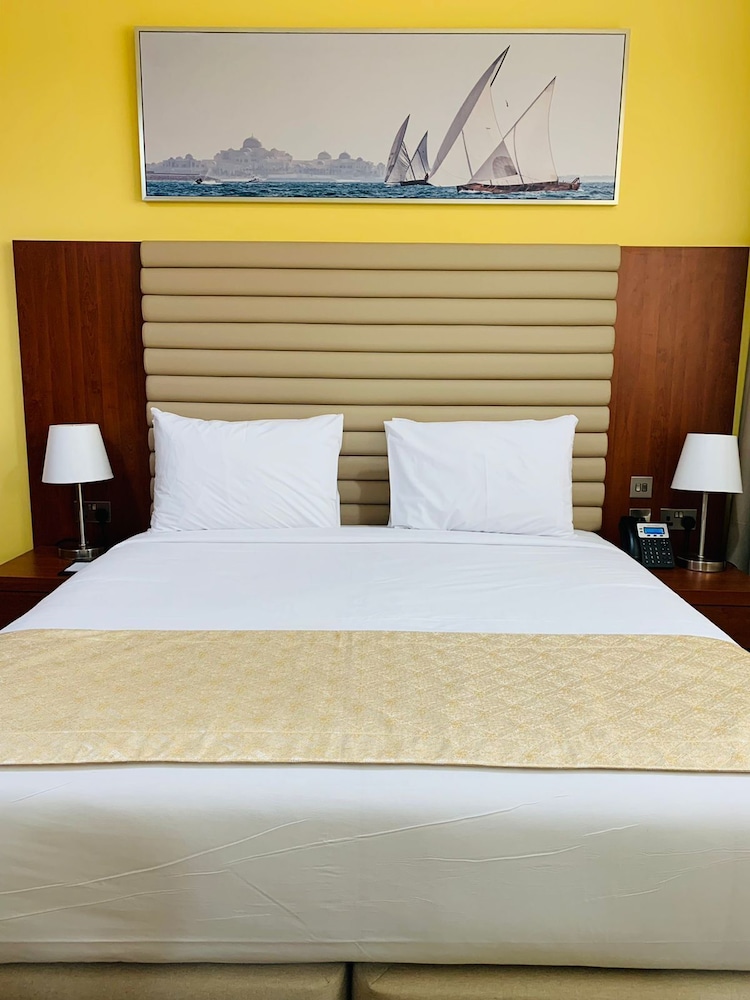Deluxe Apartment, 1 King Bed photo 3
