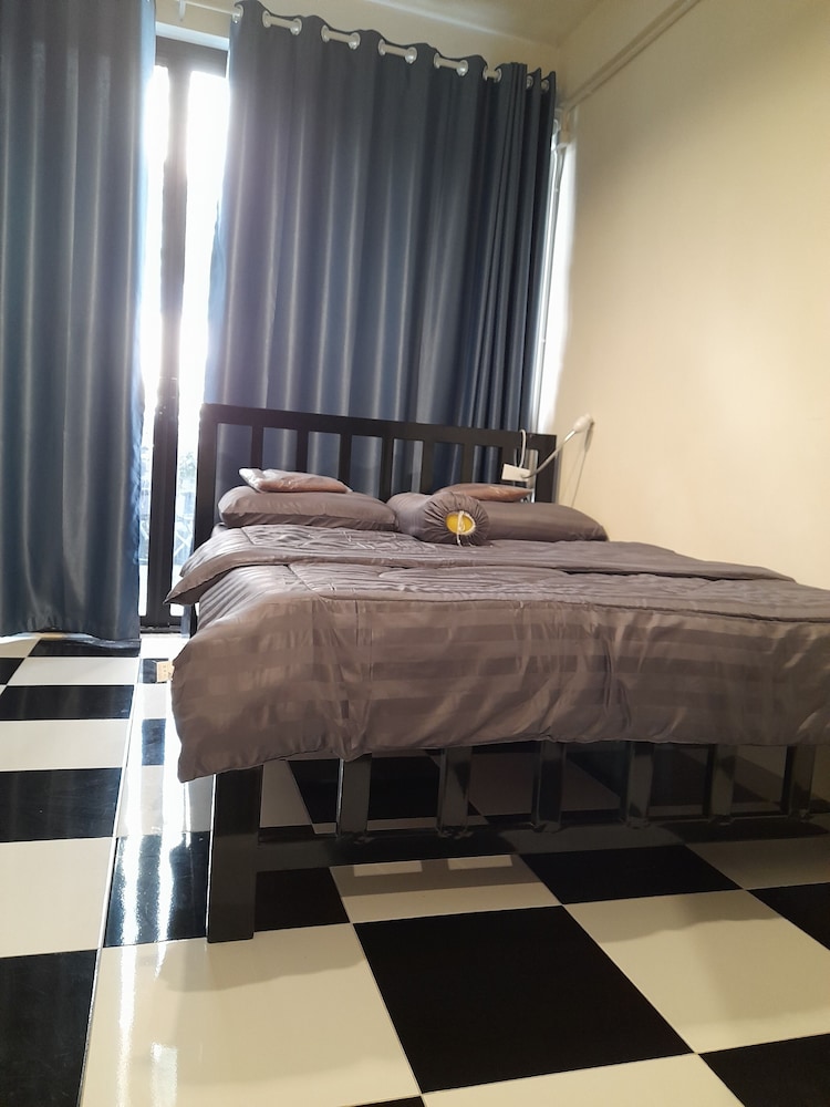 Comfort Townhome photo 1