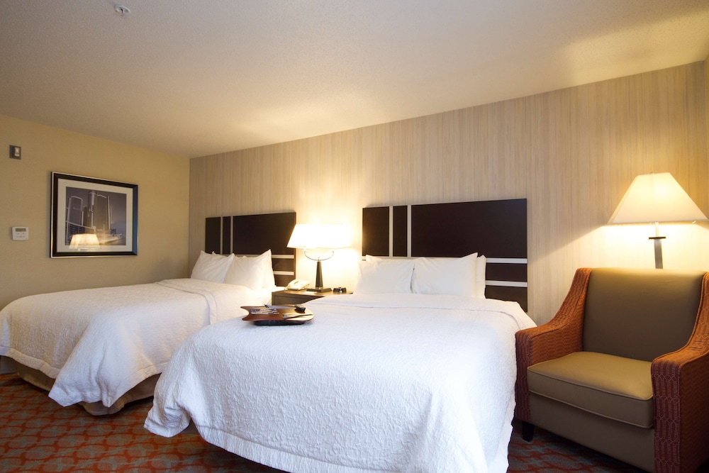Room, 2 Queen Beds, Accessible, Non Smoking - Photo 2