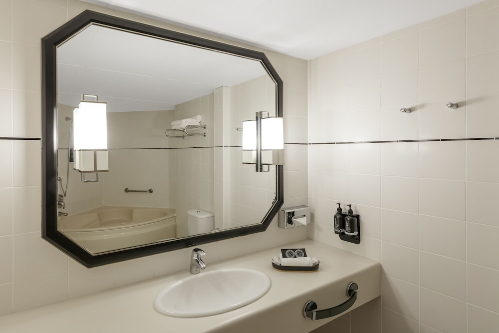 King Spa Suite - Photo 3