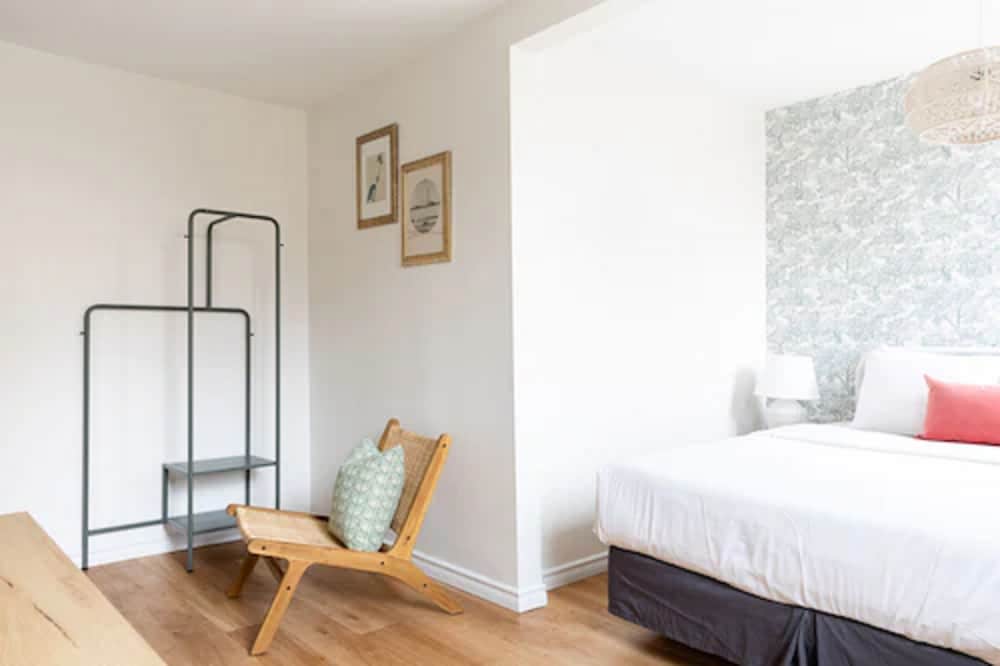 Premium Room - Photo 6