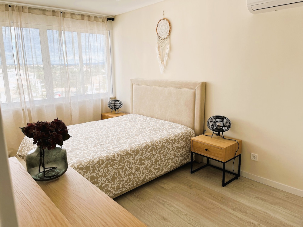 Apartment, 2 Bedrooms, Accessible, Smoking
