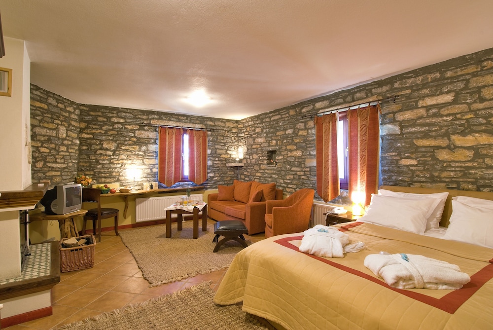 Deluxe Double Room photo 2