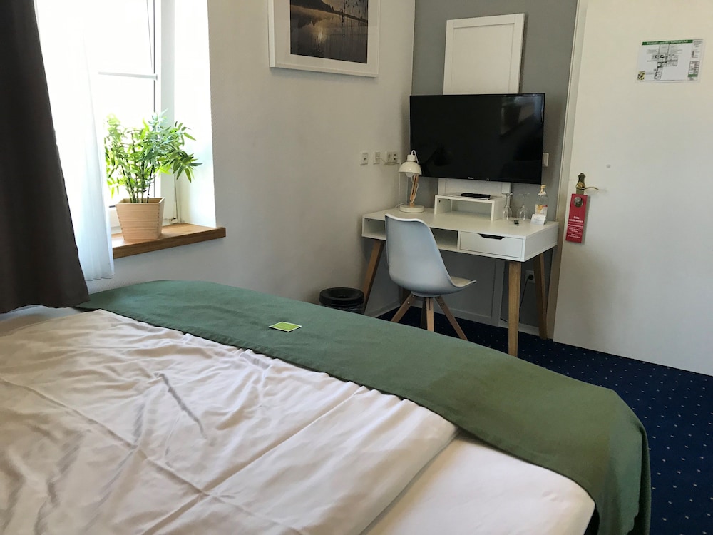 Classic Double Room - Photo 4
