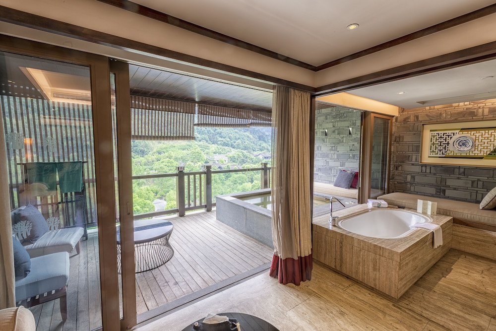 Terrace Hot Spring Retreat photo 2